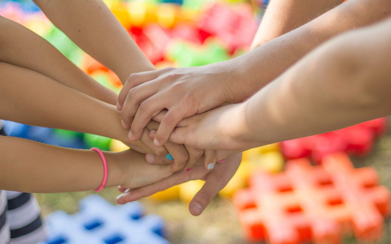 ateliers collaborations périscolaire cohésion groupe